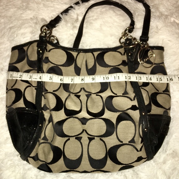 ‼️Authentic Coach Handbag‼️ - Picture 3 of 8